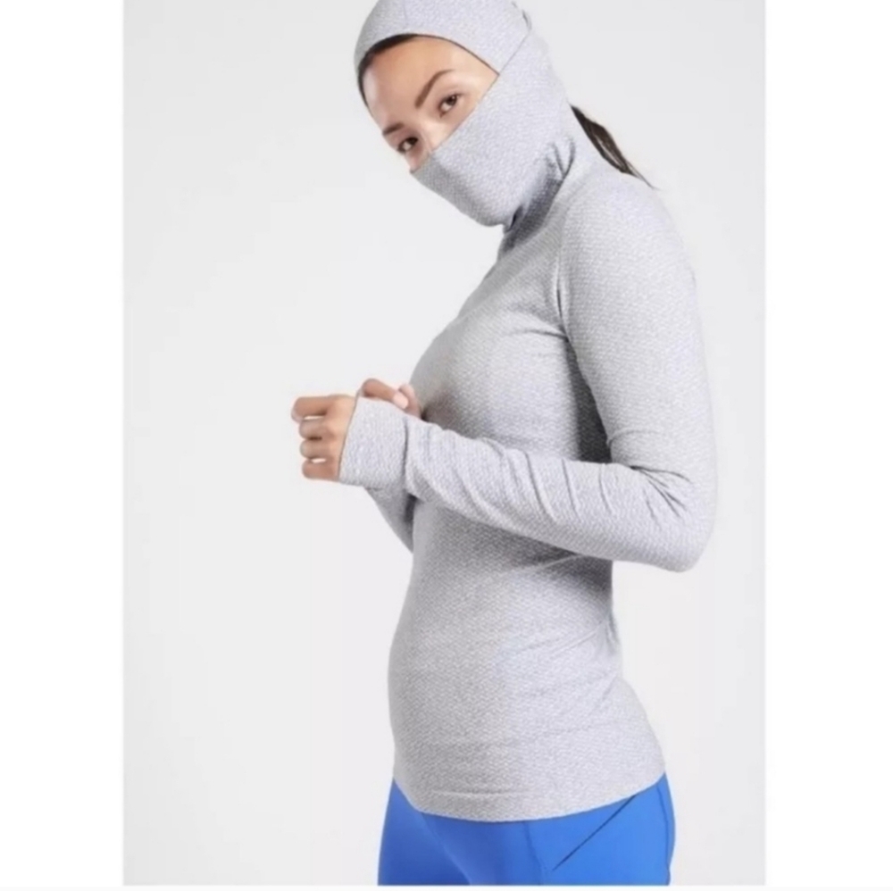 Athleta Gray Flurry Balaclava Herringbone Hoodie Base Layer Top Mask Medium